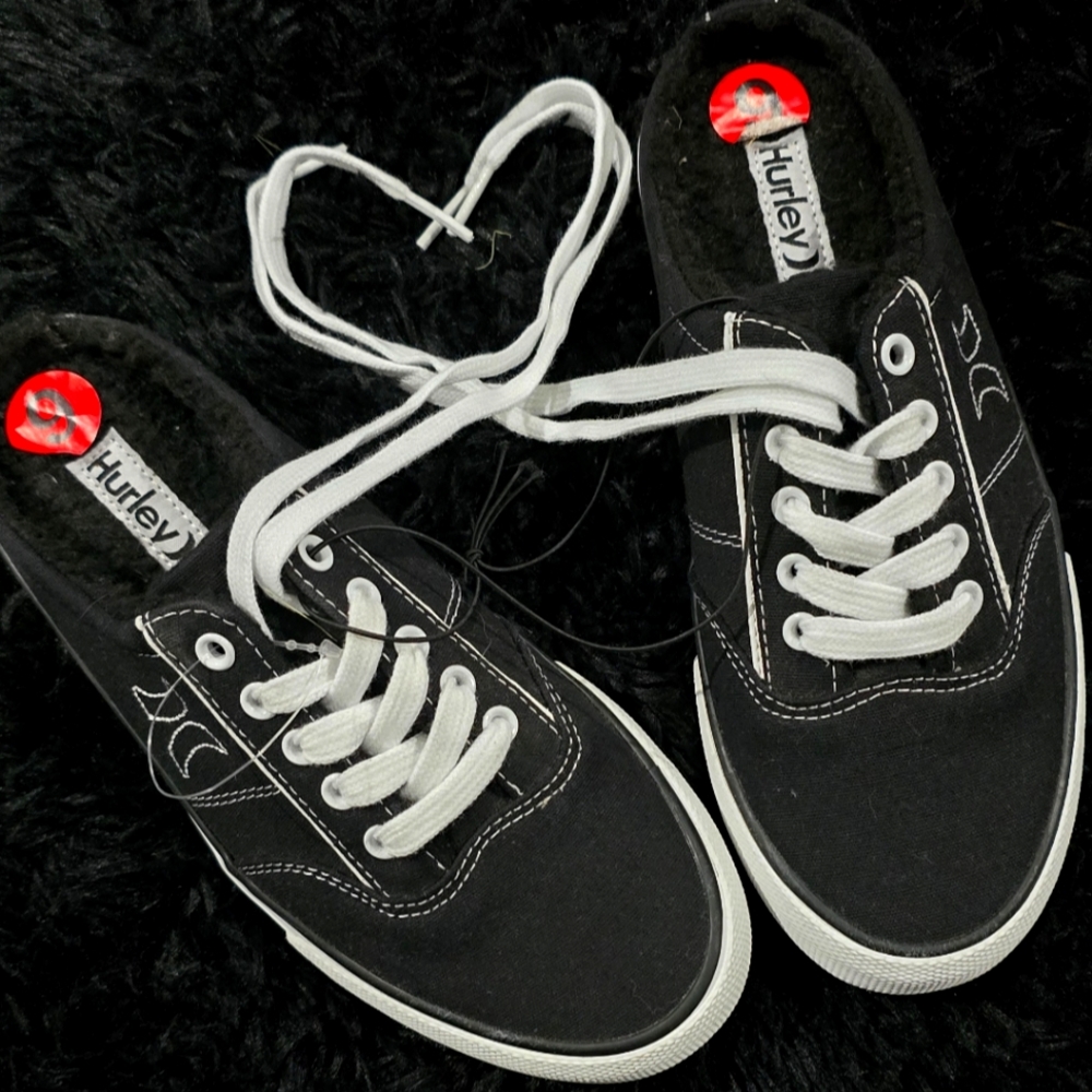 NWT hurley slip on shoes